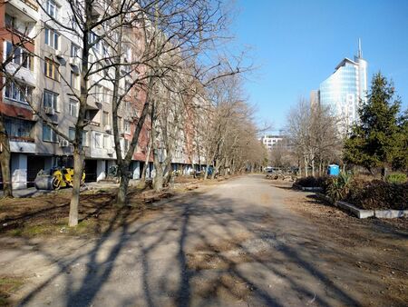 Обновяват парка пред "Поморина" в Бургас по програмата "Моят град, моят квартал, моята улица"