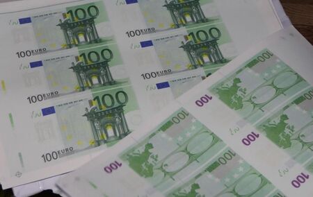 Неуспешен опит за обмяна на фалшива валута в Шумен