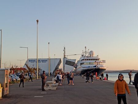 Круизният кораб „Sea Dream II” посети Бургас за втори път в рамките на 11 дни