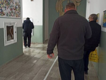 Придружители в руенското село Зайчар гласували от името на неграмотни