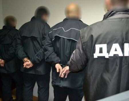 Митничарка от Бургас осъди прокуратурата, унижили я при ареста