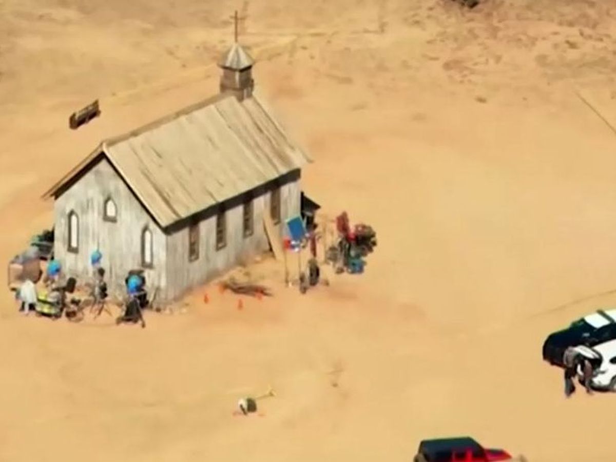  Алек Болдуин упрекнат след убийството на Халина Хътчинс, играел съветска рулетка 