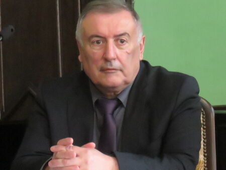 Областният управител на Бургас: Държавата спешно да отвори почивните си бази за украинци