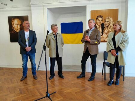 Изкуство по време на война: Какво е общото между Лили Иванова и Майкъл Джексън и защо са свързани с Украйна и Бургас?