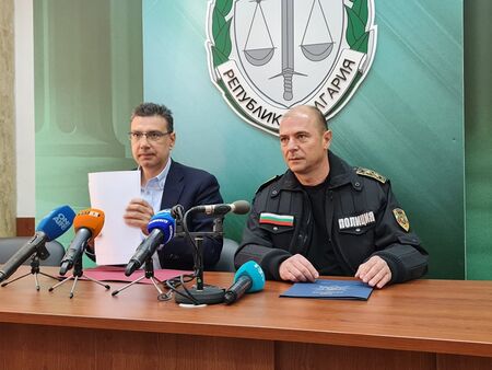 Полиция и Прокуратура с подробноси за ареста на молдовците, ограбили украинско семейство (ВИДЕО)