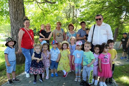 Цветен детски празник зарадва най-малките за 1 юни в Камено