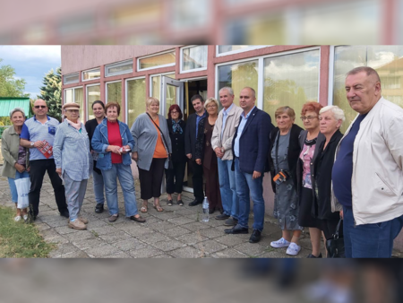 Кандидатите за народни представители от 2-ри МИР-Бургас на среща със симпатизанти в Българово
