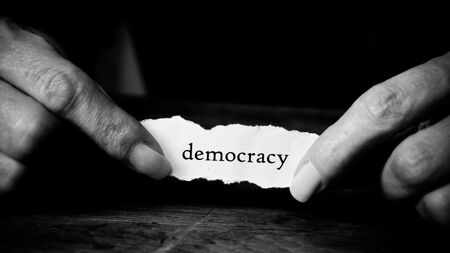 Демокрацията в Русия се е сринала през 2022 г. Ето на кое място е България