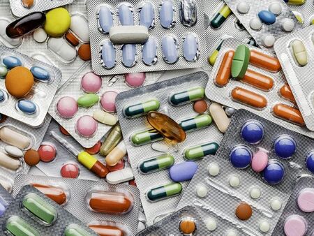 Възможно е от 1 април аптеките да не могат да отпускат лекарства по НЗОК
