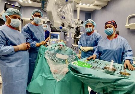 Неврохирурзи от болница „Сърце и Мозък“ отстраниха тумор с размер на яйце от мозъка на германска гражданка