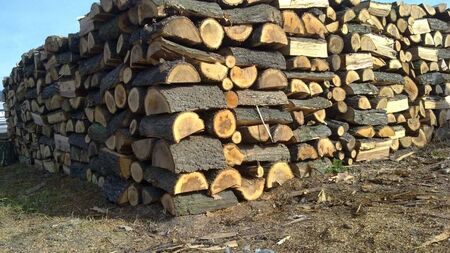 Спад в търсенето на дърва за огрев
