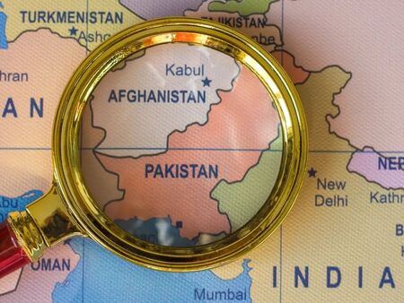 Отвориха ключов пропускателен пункт на границата между Афганистан и Пакистан