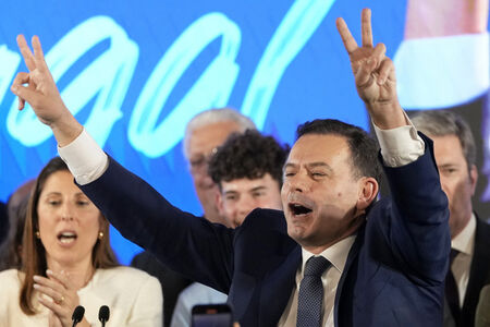 Изненада в Португалия, популистите от ШЕГА катастрофираха, а изборите спечелиха десните