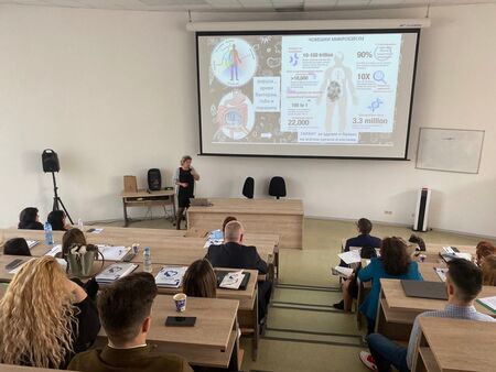 В университет „Проф. д-р Асен Златаров“ се проведе първата научна сесия за студенти, докторанти и млади научни работници „Медицински науки“