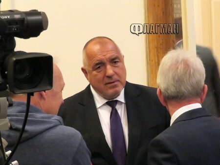 Борисов защити Рашков за скандала в НС, осъди строго преследването на депутати от журналисти в НС