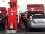 Бензинът в Русия поскъпва и не достига. Какво се случва