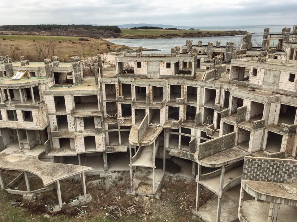 Каско покрывает град