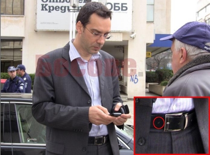 Бургаският кмет прободе нови две дупки...на колана