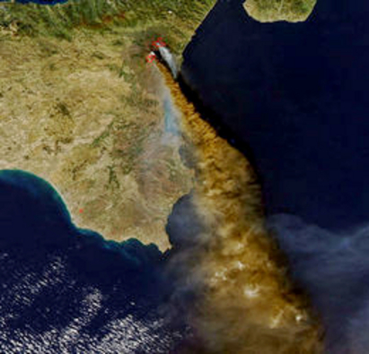 Вулканът Етна изригна, летището в Сицилия затворено