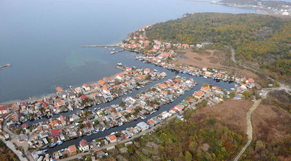 За да сме по-патриоти нека Ченгене скеле да е Порт на ромите