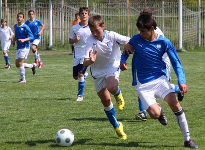 Младите футболисти от "Черноморец-Бургас"  играят утре бараж със „Сливен”