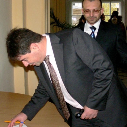 Костадин Марков - зам.кметът по строителството на Бургас бил най-желан за водач на синята листа