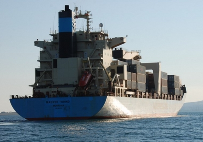 Откриха редовна контейнерна линия през бургаското пристанище