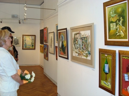 Община Бургас иска да стопанисва залата на бургаските художници