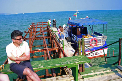 Вън лодките за разходки в Слънчев бряг! Да не стане като Охридското езеро