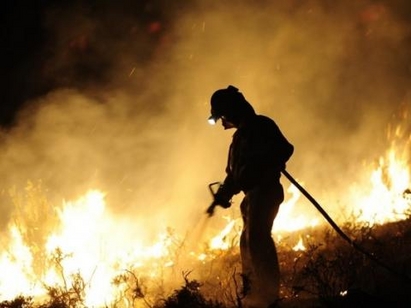 Пожар изпепели 1000 декара край Черноморец за 4 часа
