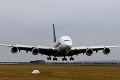 Аварийно кацане за самолет, излетял от Бургас