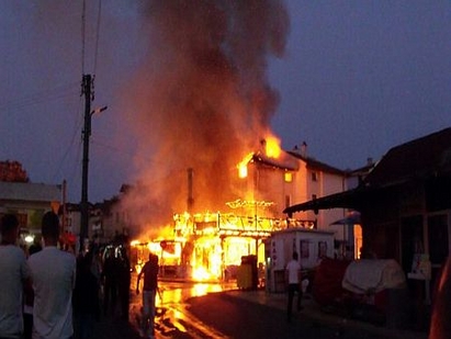 Община Приморско ще помогне на семейството с изгорялата къща от Китен