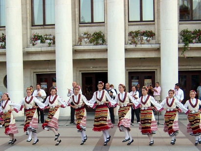 В Бургас започва Международен фолклорен фестивал