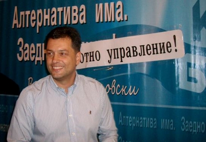Ваклин Стойновски: Община Бургас се управлява мафиотски, затова „горят бушони“