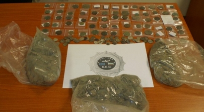 Старинни монети за половин милион заловиха на летище София