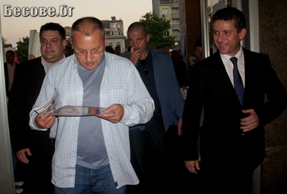 Станишев: ГЕРБ направи Бургас скъп, с ниски заплати и улични банди