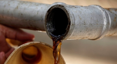 Българи обвинени в трафик на нафта между Швейцария и Италия
