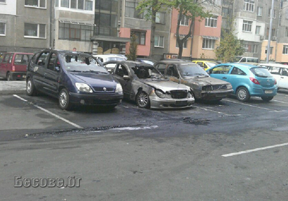 Показен палеж в к-с "Славейков", пет автомобила са за скрап