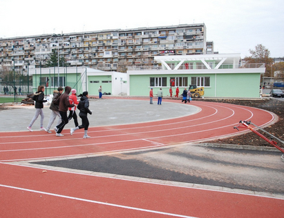 Бургаските лекоатлети тренират вече в чисто нова база