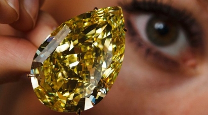 Огромен жълт диамант бе продаден за над $10,9 млн.