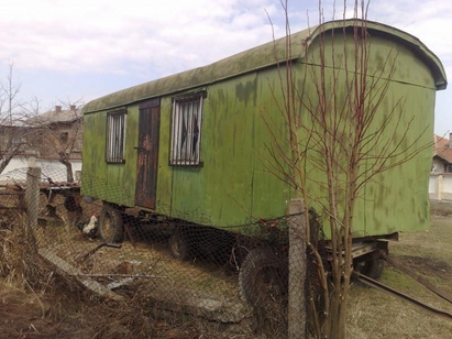 Окрадоха покъщнината от фургона на мъж край Камено