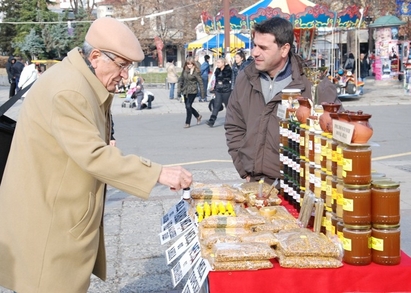 Бургаските пчелари демонстрираха  качествата на тазгодишната продукция