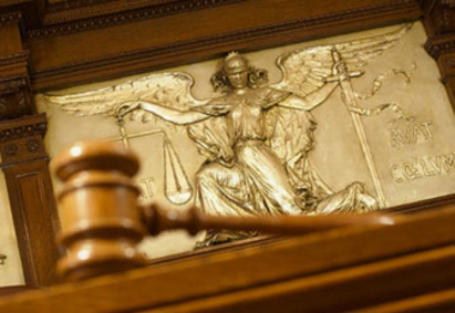 Задържаните за подкуп вън от ареста