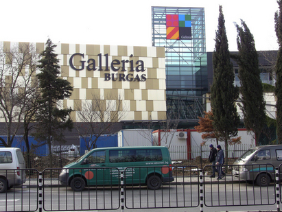 Молът в „Славейков“ дава 1 милион за нова улица в Бургас