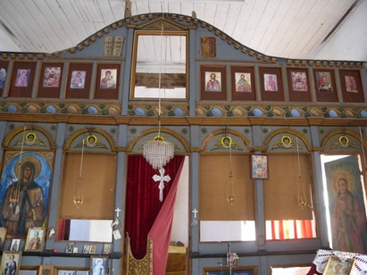 Бандити опоскаха църквата в с. Орлинци, откраднаха 7 икони