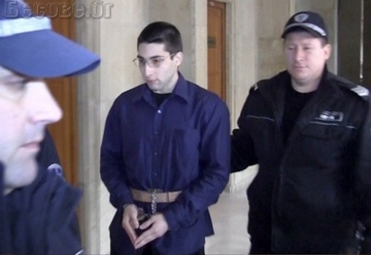 17 години затвор за Деян, който от ревност наръга с нож Георги и го уби
