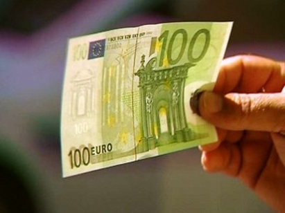 Непознат мъж пробута фалшиви 100 евро на бензиностанция