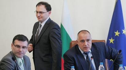 Наследникът на Кушлев хвърли оставка на бюрото на Борисов