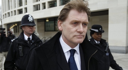 Британски депутат отърва затвор след побой над колеги