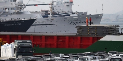 Кораби и фериботи спират за седмица в Гърция